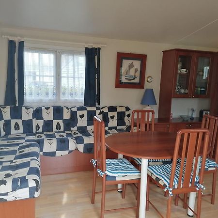Mobil-Home Dans Camping Municipal Kermaria-Sulard Exterior foto
