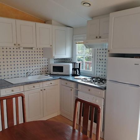 Mobil-Home Dans Camping Municipal Kermaria-Sulard Exterior foto