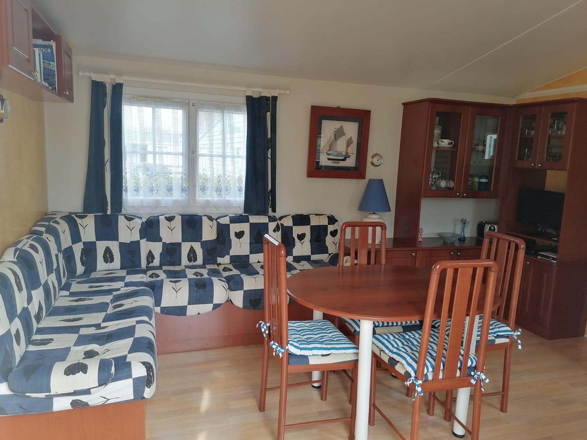 Mobil-Home Dans Camping Municipal Kermaria-Sulard Exterior foto